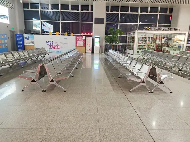 FLYA's durable stainless steel waiting chairs have been installed in the waiting hall at Sixian high-speed rail station.