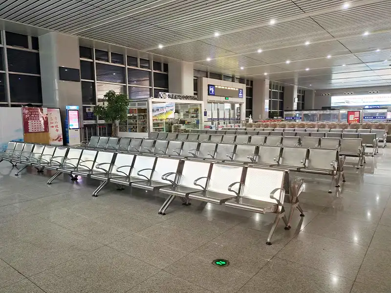 FLYA's durable stainless steel waiting chairs have been installed in the waiting hall at Sixian high-speed rail station.