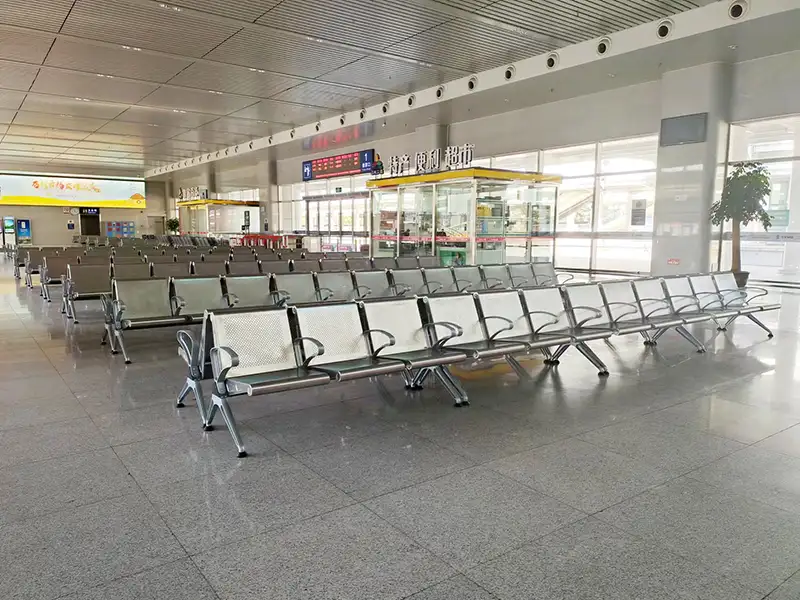 FLYA's durable stainless steel waiting chairs have been installed in the waiting hall at Sixian high-speed rail station.